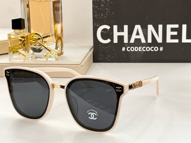 Chanel Sunglasses 14